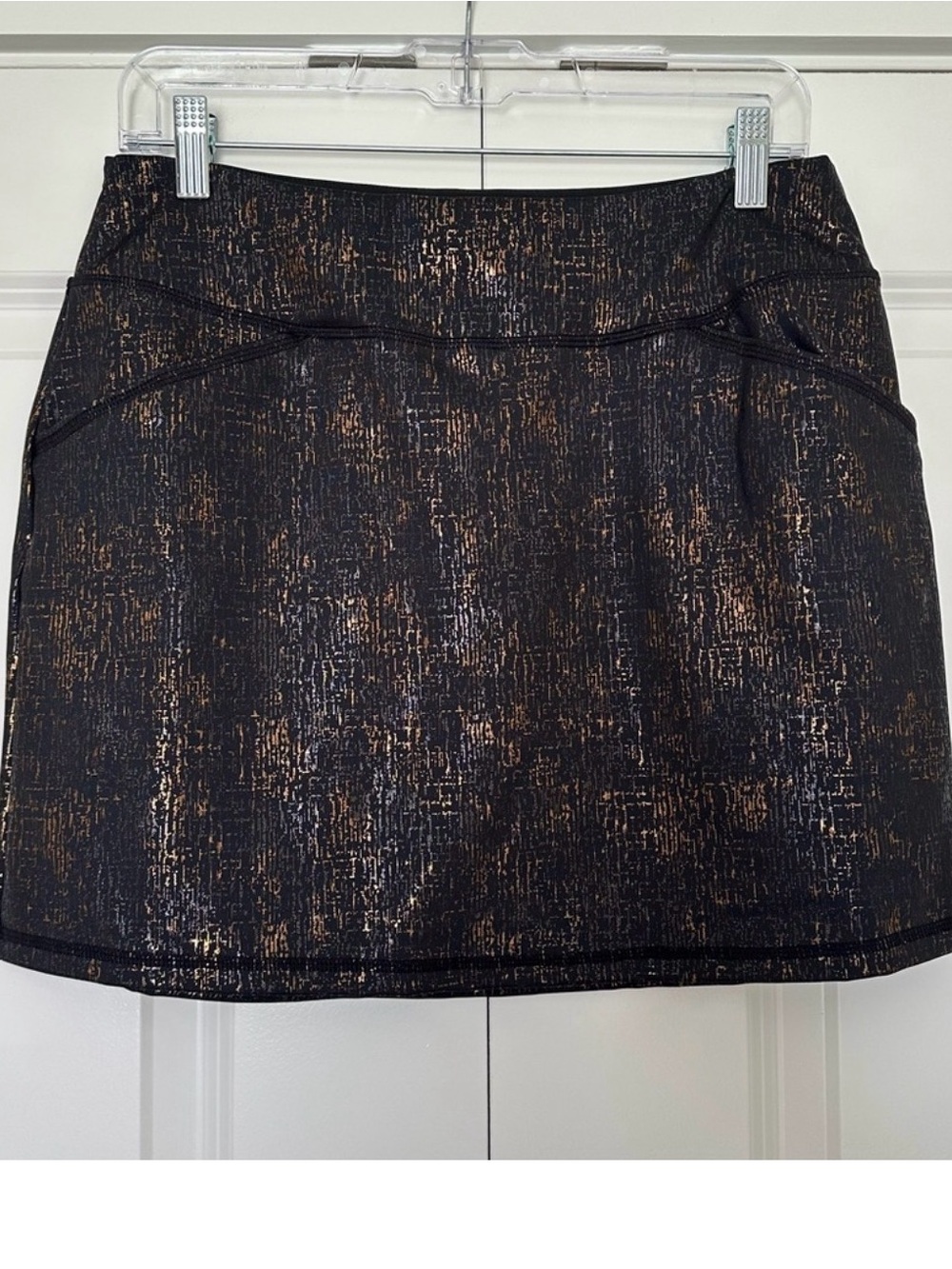 Lilly Pulitzer Luxletic Black Mini Sabbia Skort with Bronze Metallic Accents
